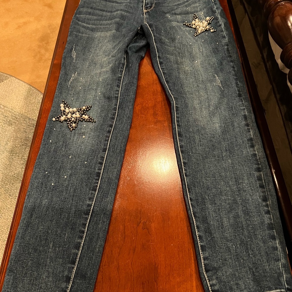 Frank Lyman Embellished Blue Jeans